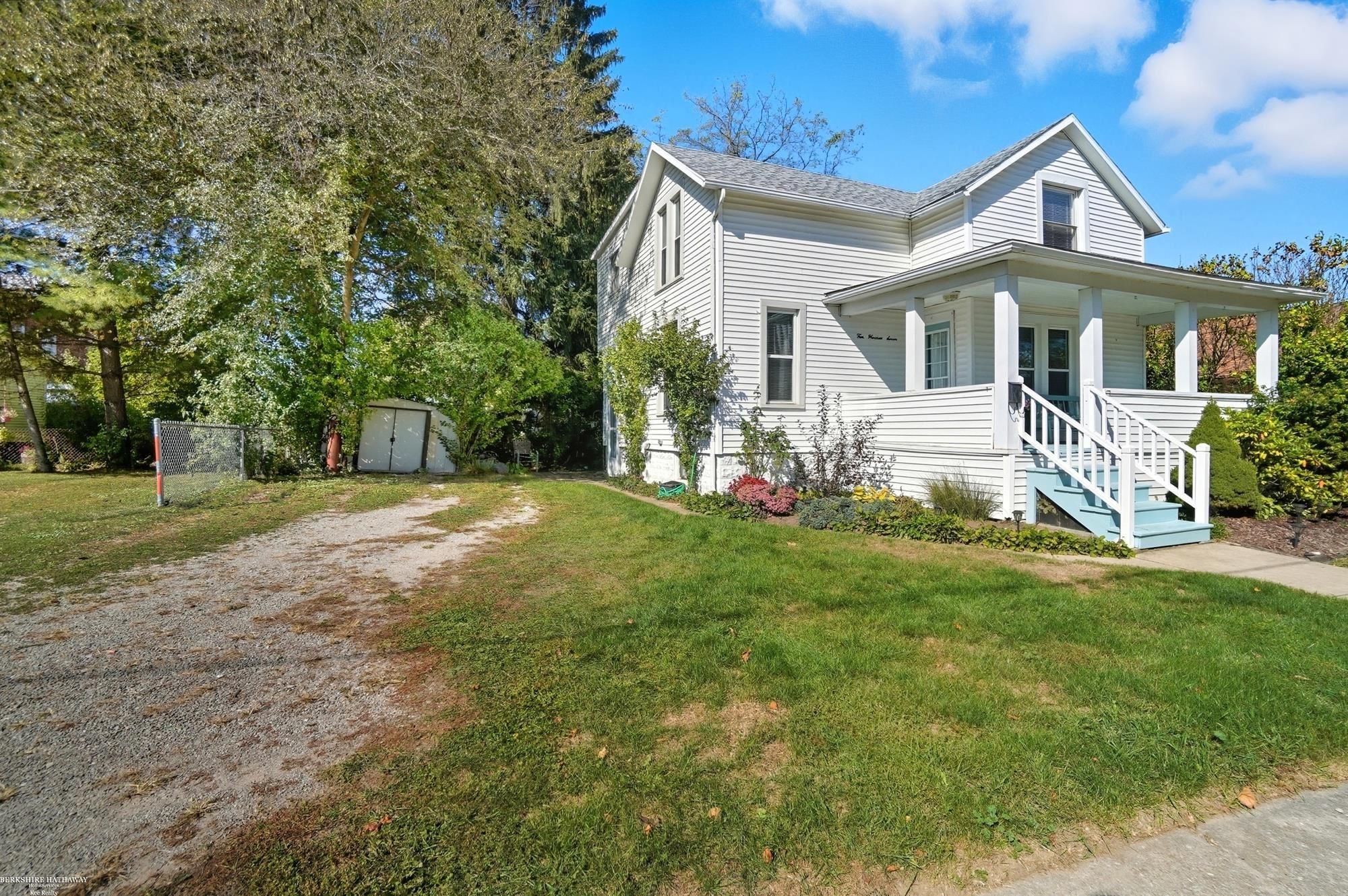 407 Sackett Avenue