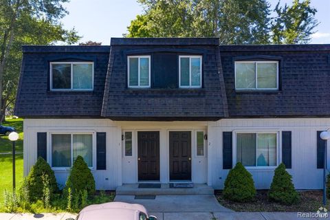 Photo of 189 Buchanan Street, Hudson, MI 49247 (MLS # 60946803)