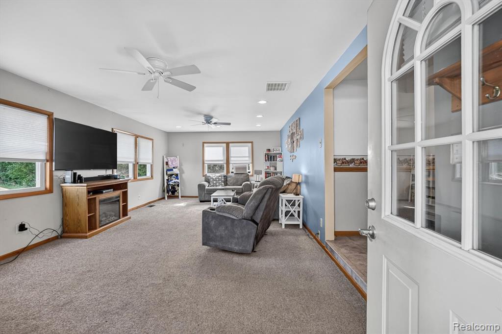 3639 CARLETON ROCKWOOD Road