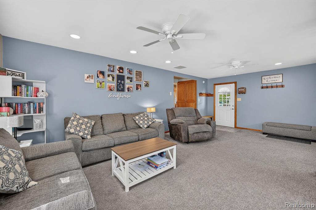 3639 CARLETON ROCKWOOD Road