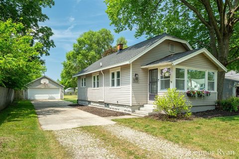 Photo of 6145 Idaho Avenue, Belmont, MI 49306 (MLS # 70538128)