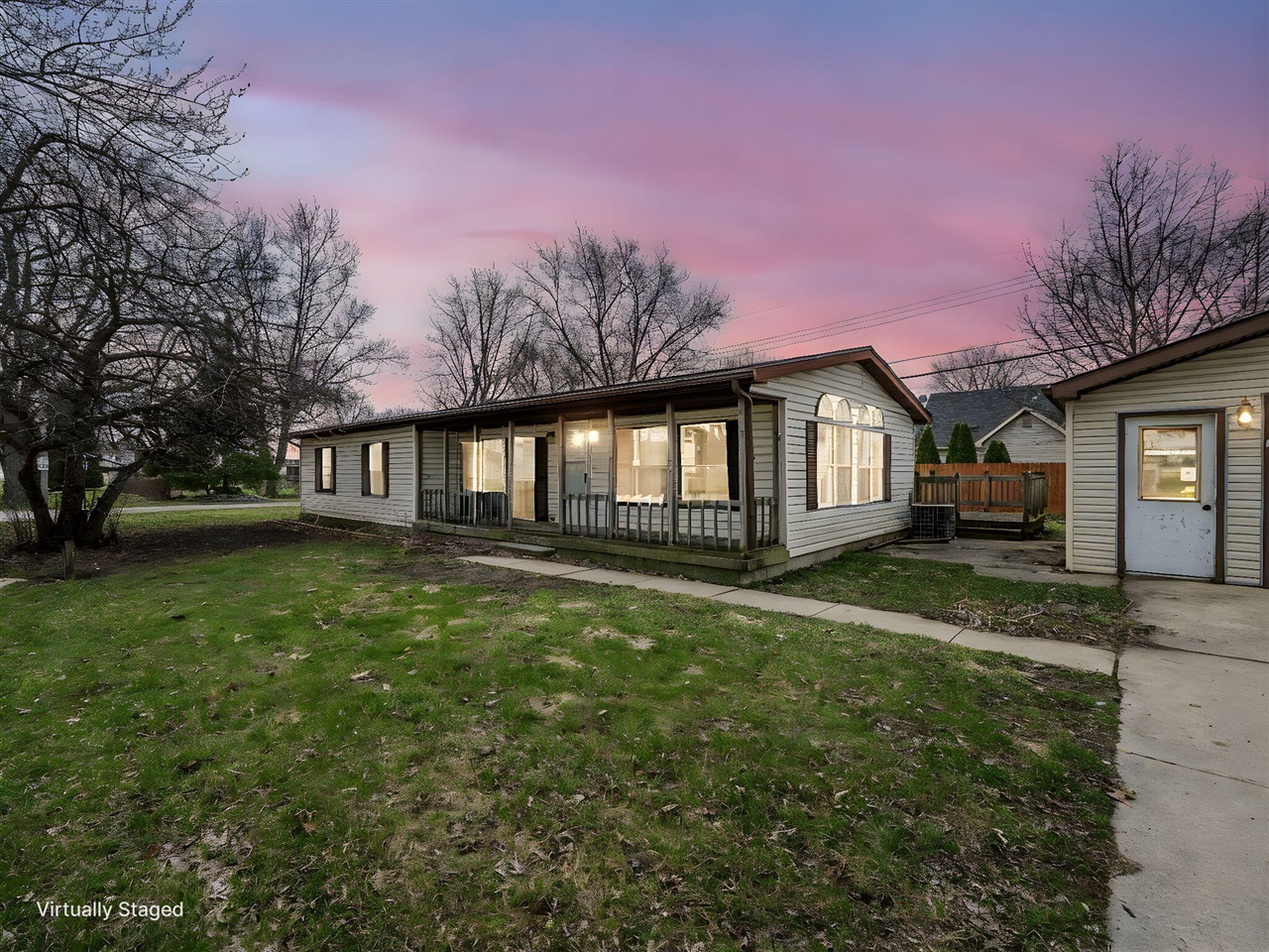 3562 Meadowcrest Drive