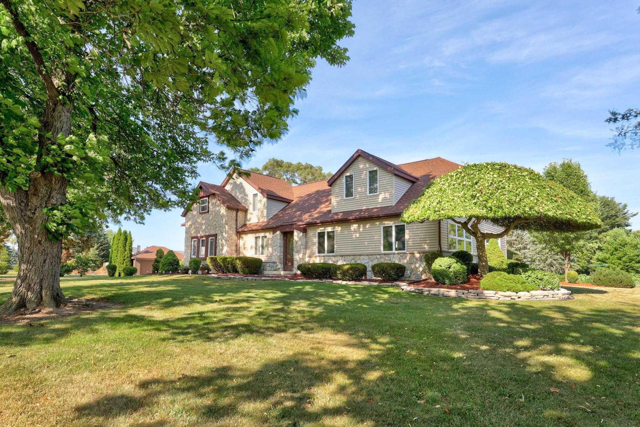 1090 N Block Road