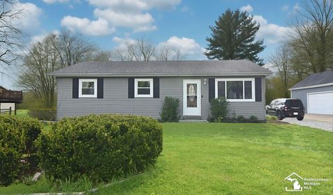 7050 Maplewood Drive Temperance MI 48182