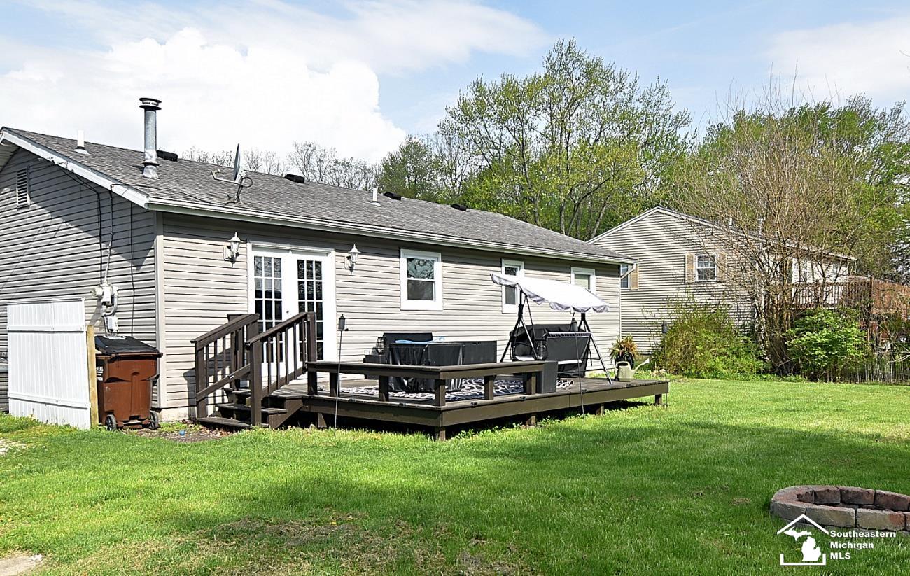 7050 Maplewood Drive