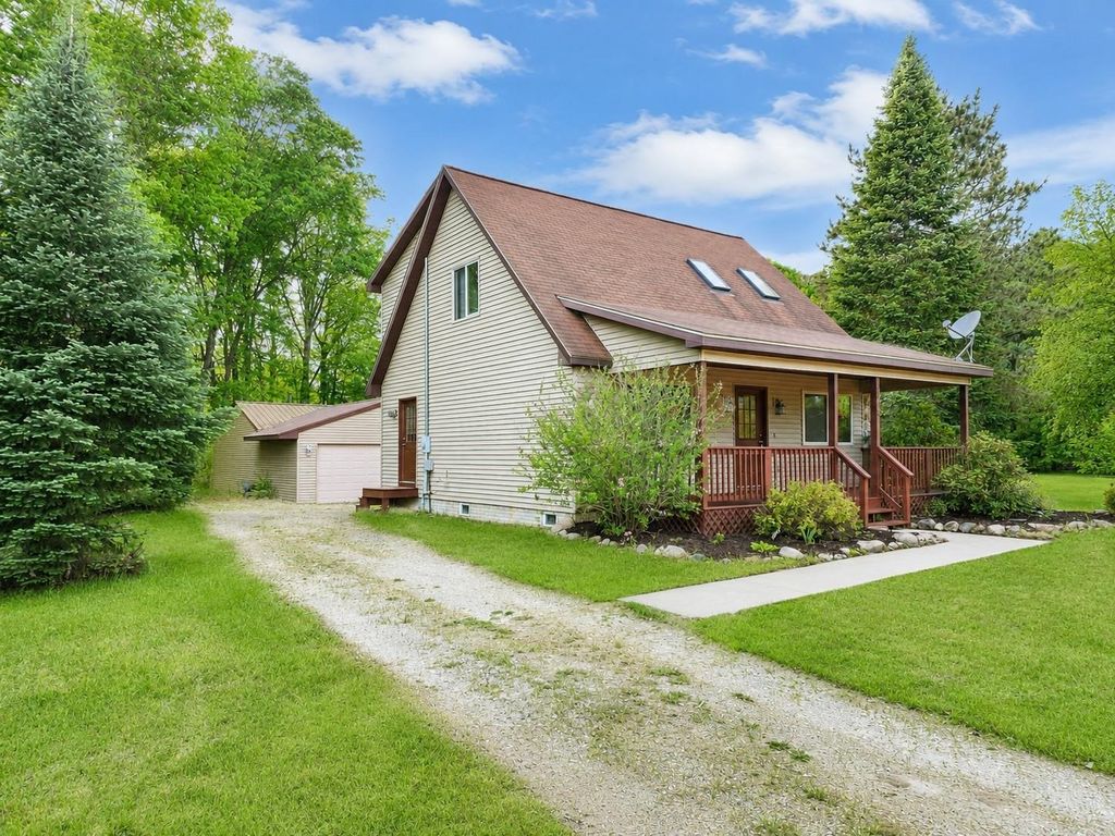 Photo of 3230 Pinehurst Drive, Lake, MI 48632 (MLS # 50209934)