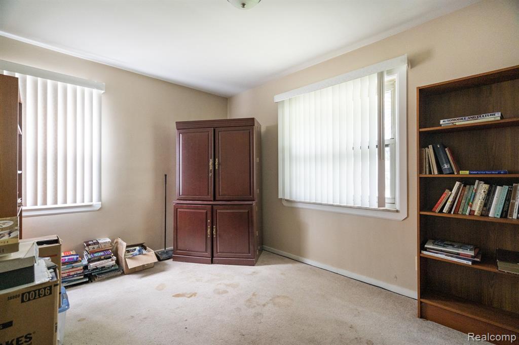 Southfield, Michigan 48075, United States, 3 Bedrooms Bedrooms, ,1 BathroomBathrooms,Residential,Active,192826