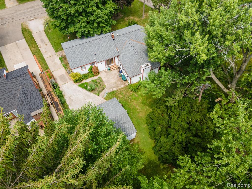 Southfield, Michigan 48075, United States, 3 Bedrooms Bedrooms, ,1 BathroomBathrooms,Residential,Active,192826