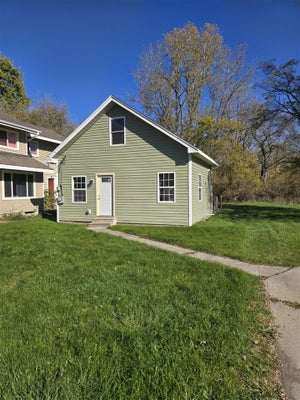 5329 S WAVERLY RD, LANSING, MI 48911 - Image e18fa8c67bbc5b24b6632567b3cd0ac2/1748481446