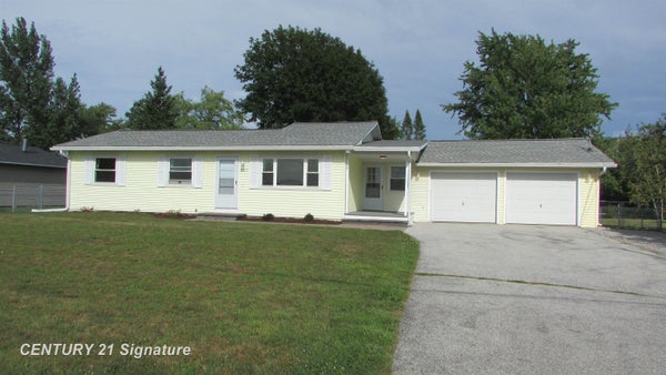 7417 MACKINAW RD, BAY CITY, MI 48706 - Image e1c77d8ebf339c7d3e672ddc24f456c8/2100846356