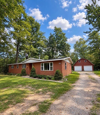 9378 WHISPERING PINES DR, MANCELONA, MI 49659 - Image e2084a2dd91bfaa5b4b1e27174e77f13/961135288