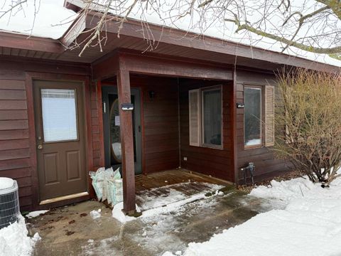 2154 Hammond Place W Traverse City MI 49686