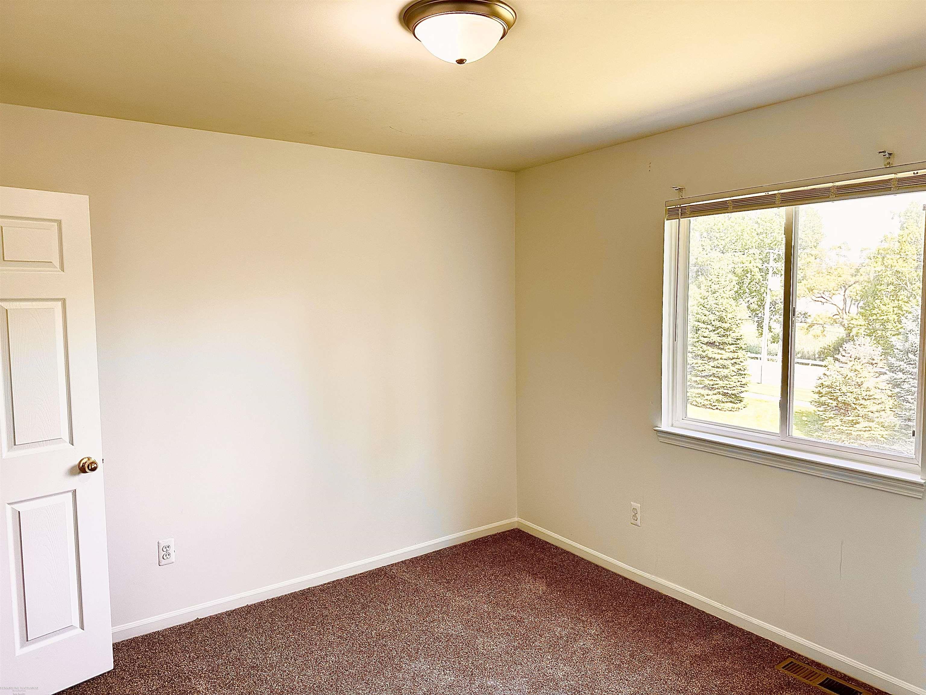 Shelby, Michigan 48317, United States, 3 Bedrooms Bedrooms, ,3 BathroomsBathrooms,Residential,Coming Soon,193217