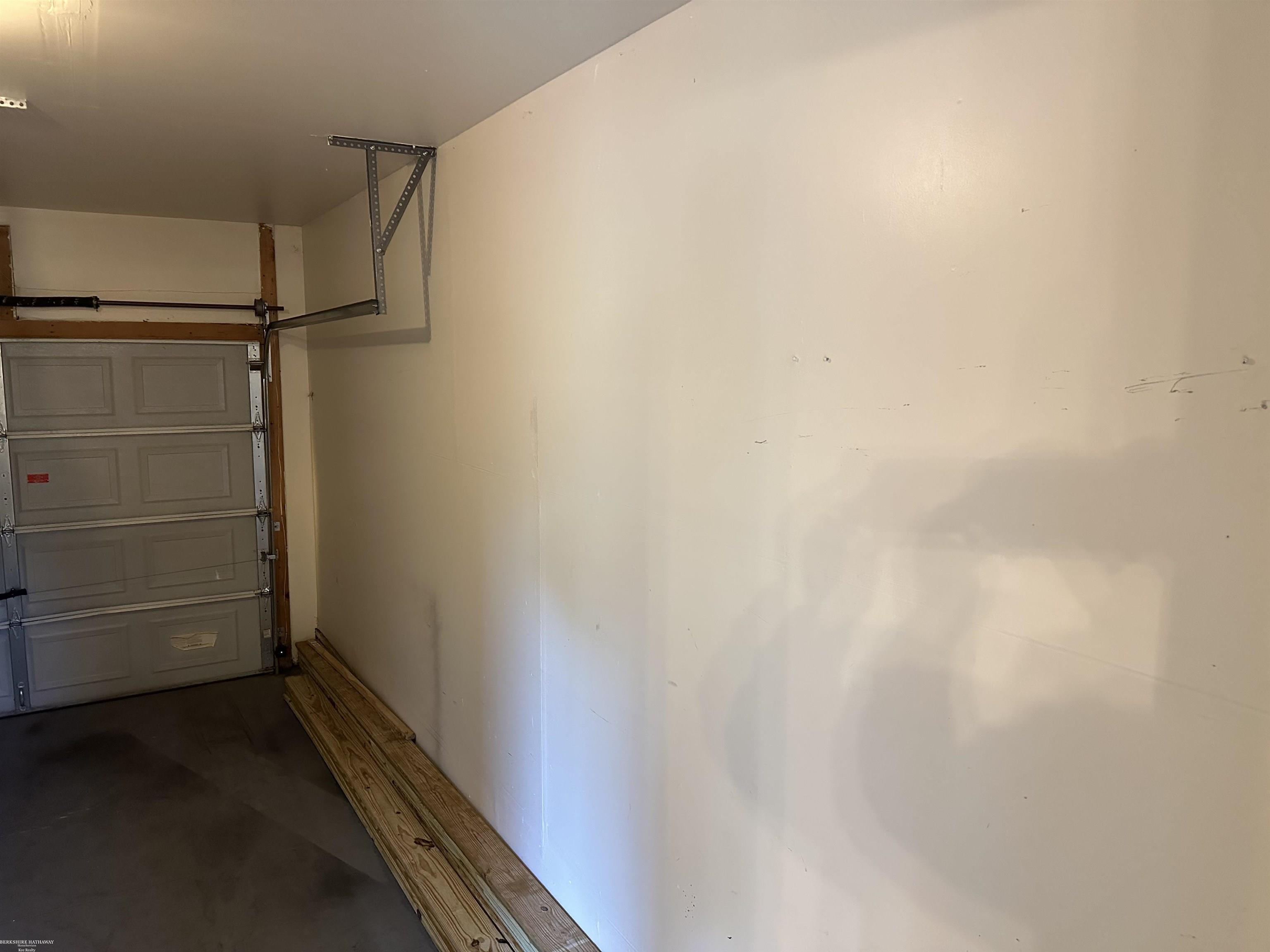 Shelby, Michigan 48317, United States, 3 Bedrooms Bedrooms, ,3 BathroomsBathrooms,Residential,Coming Soon,193217