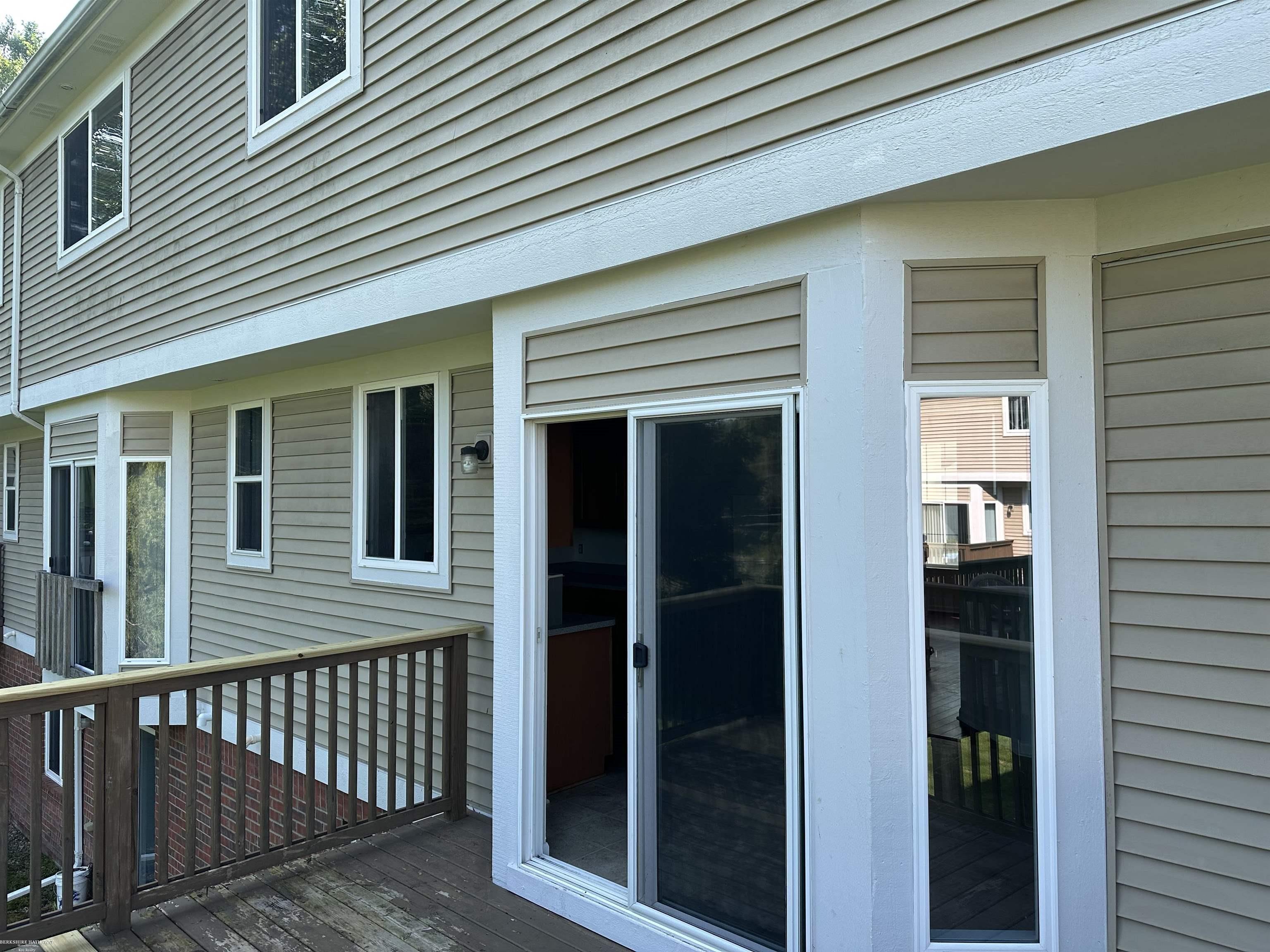 Shelby, Michigan 48317, United States, 3 Bedrooms Bedrooms, ,3 BathroomsBathrooms,Residential,Coming Soon,193217