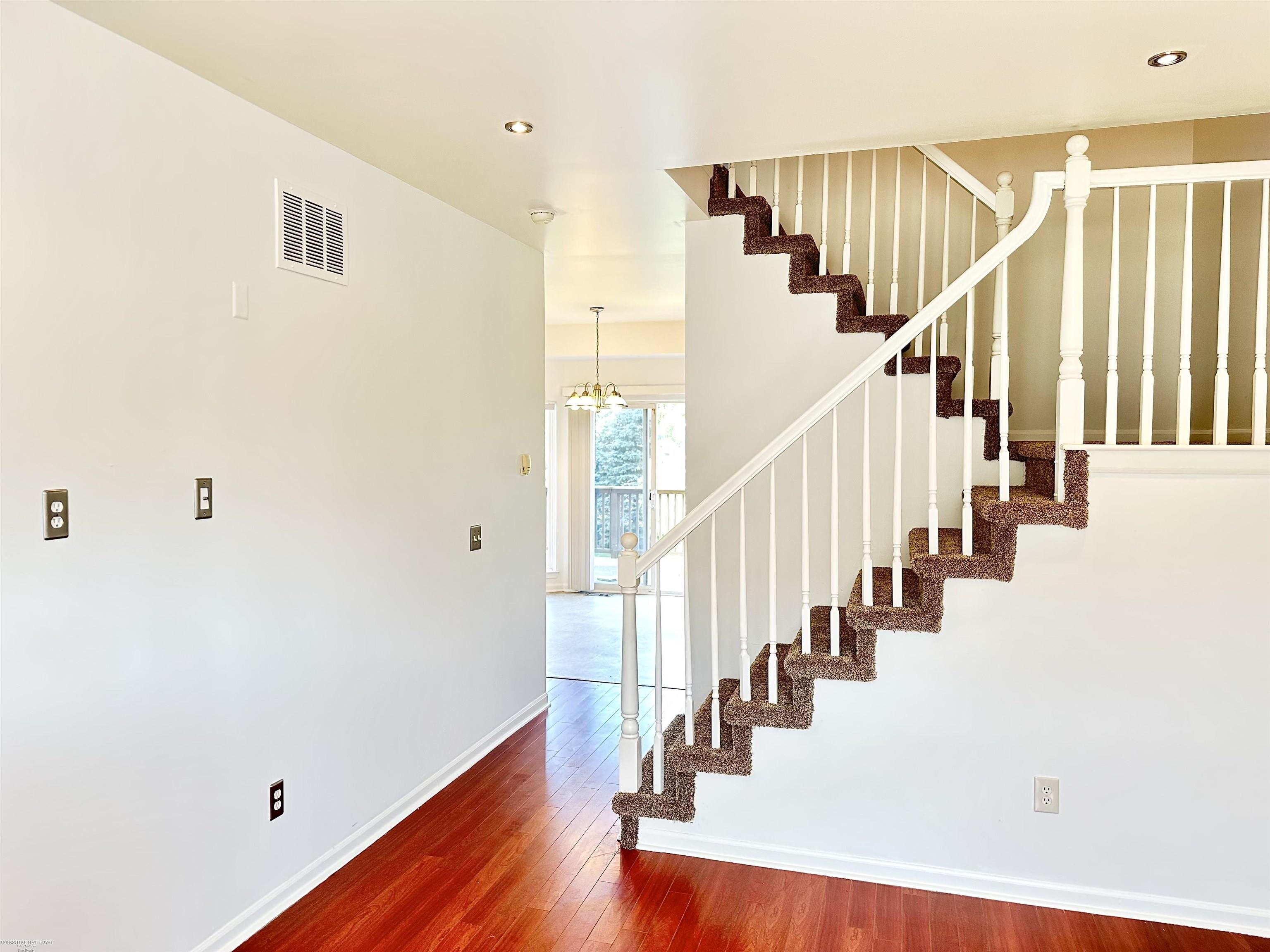 Shelby, Michigan 48317, United States, 3 Bedrooms Bedrooms, ,3 BathroomsBathrooms,Residential,Coming Soon,193217