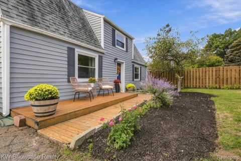 Photo of 4025 Totem Lane, Waterford, MI 48328 (MLS # 61032568)