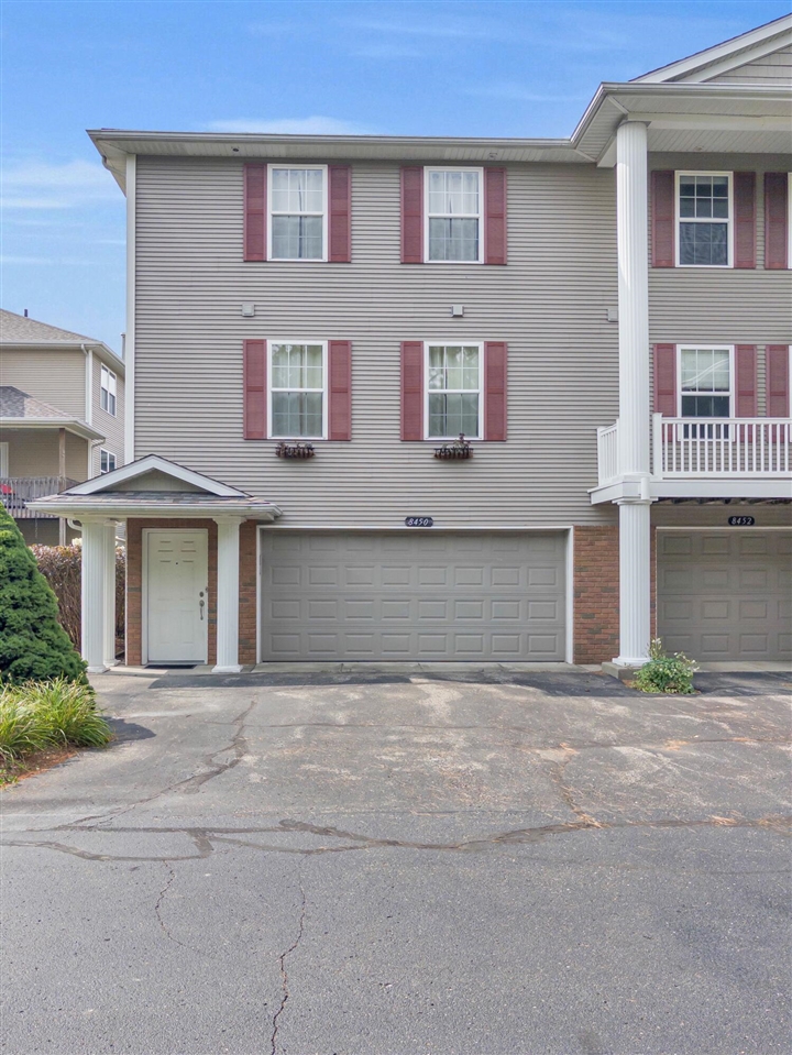 8450 N Center Park Drive 11