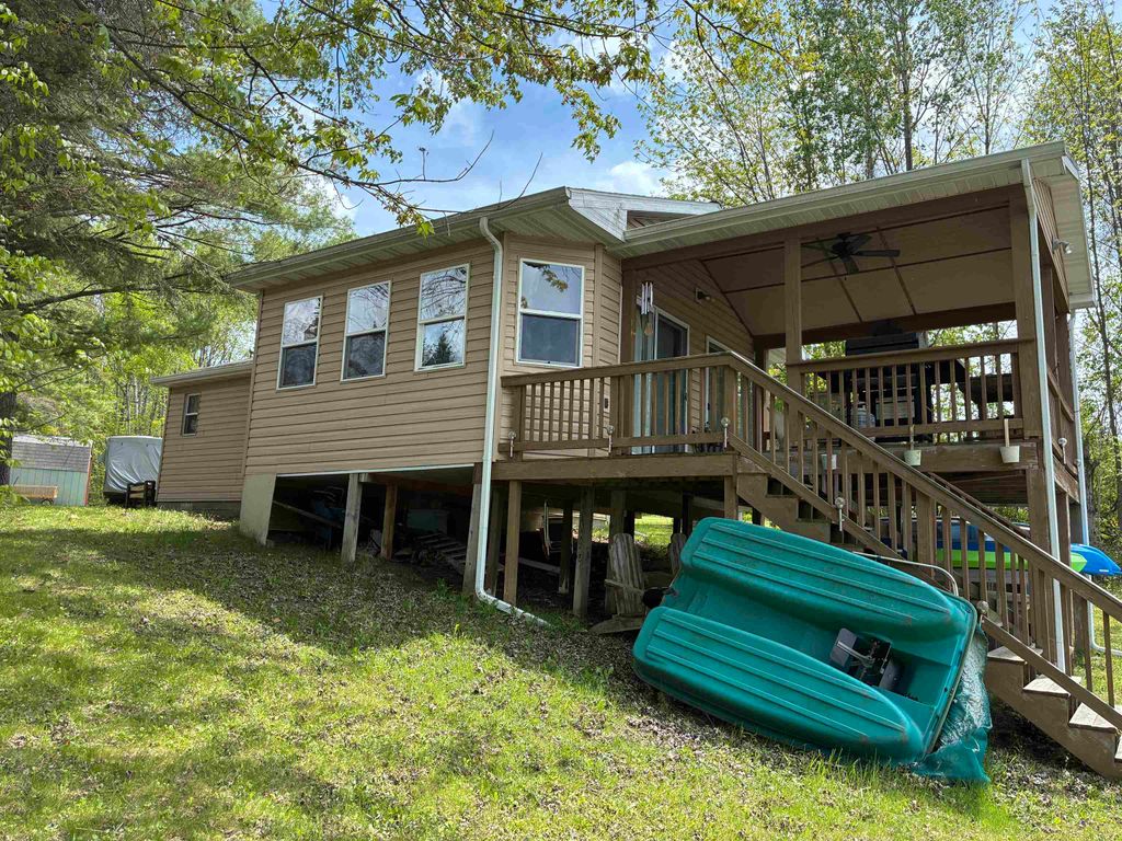 Photo of 5882 Lakeside Drive, Gladwin, MI 48624 (MLS # 50208819)