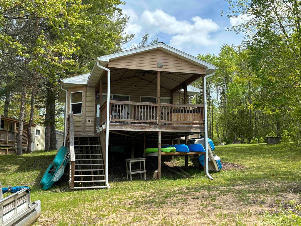 Photo of 5882 Lakeside Drive, Gladwin, MI 48624 (MLS # 50208819)