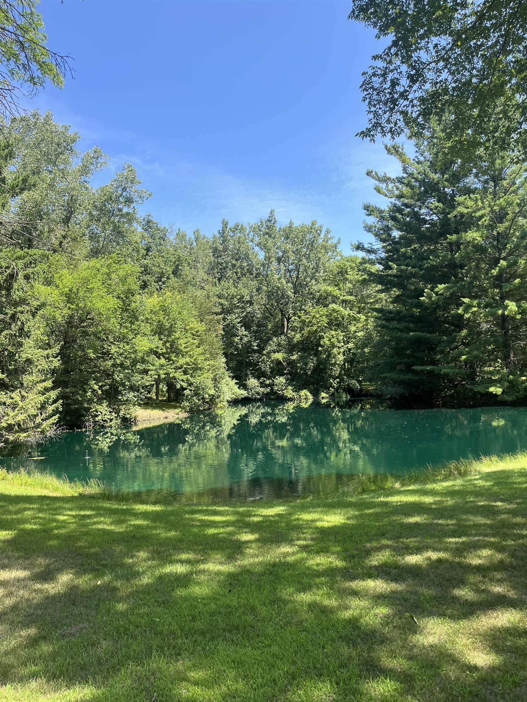 Bay City, Michigan 48706, United States, 2 Bedrooms Bedrooms, ,2 BathroomsBathrooms,Residential,Pending,192857