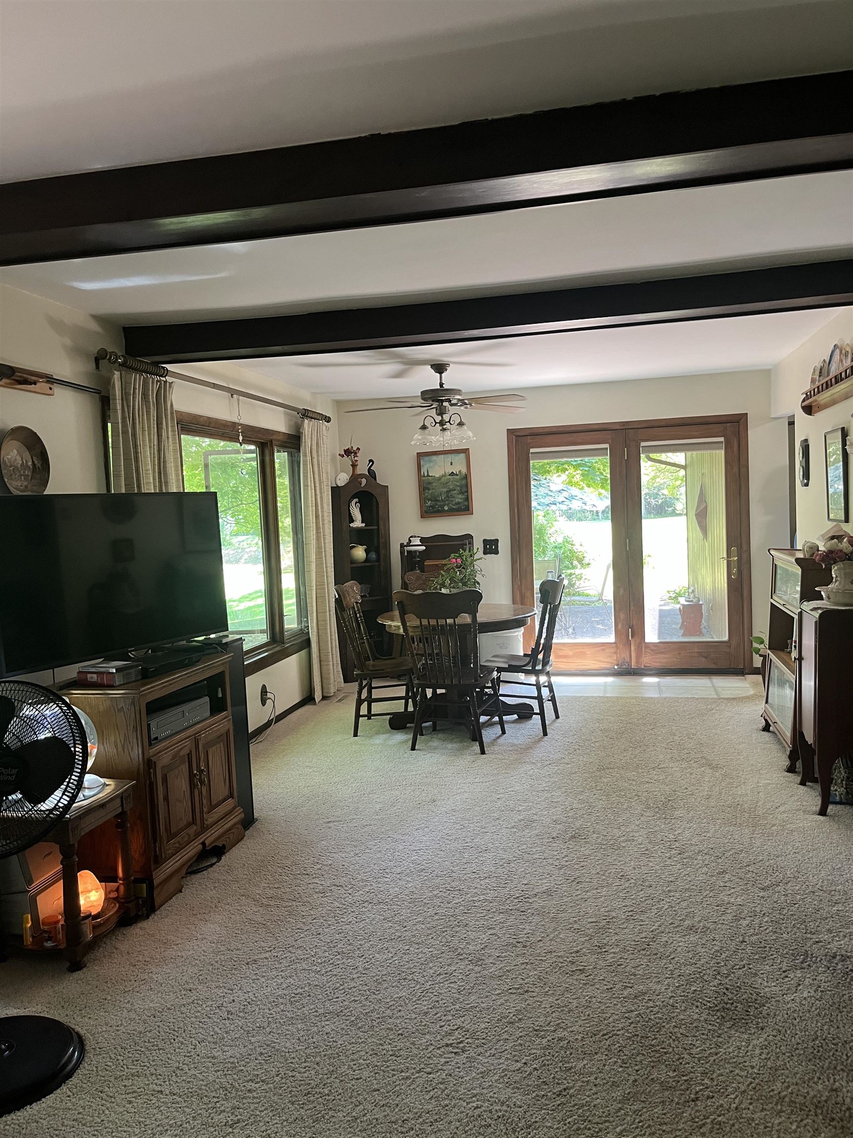 Bay City, Michigan 48706, United States, 2 Bedrooms Bedrooms, ,2 BathroomsBathrooms,Residential,Pending,192857