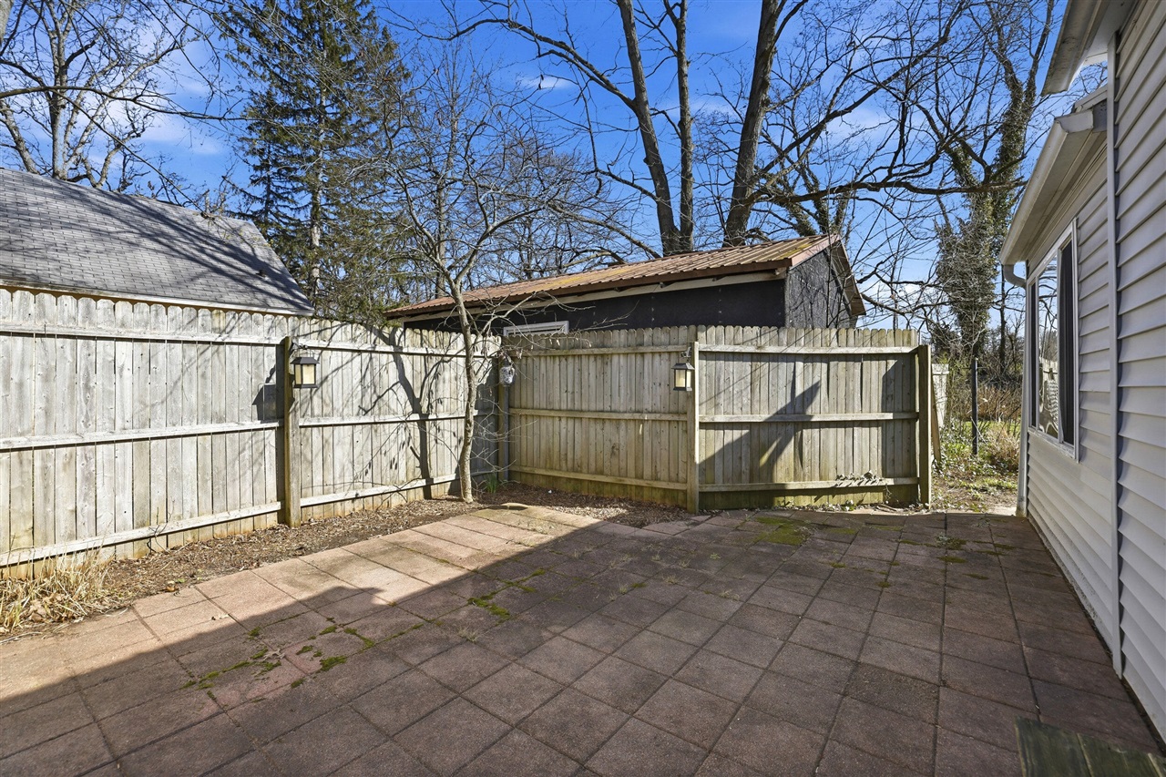 Photo 42