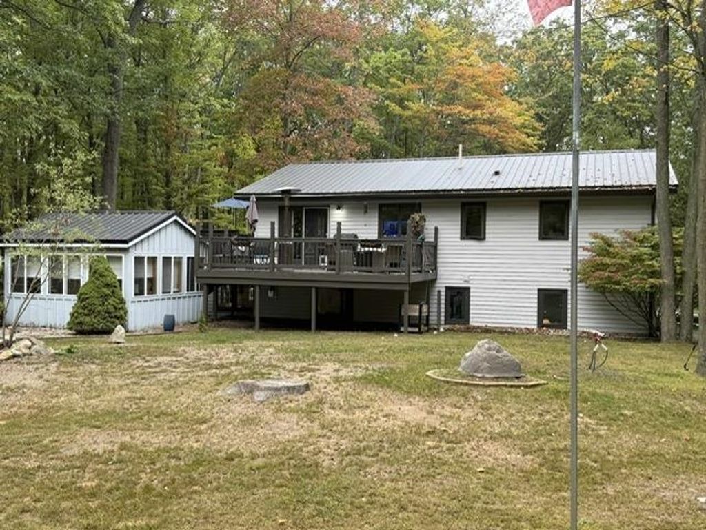 Photo of 2480 Spruce Hill Drive, Farwell, MI 48622 (MLS # 50193004)