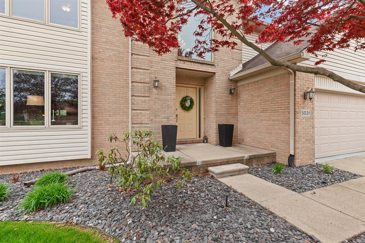 5031 Redwood Drive