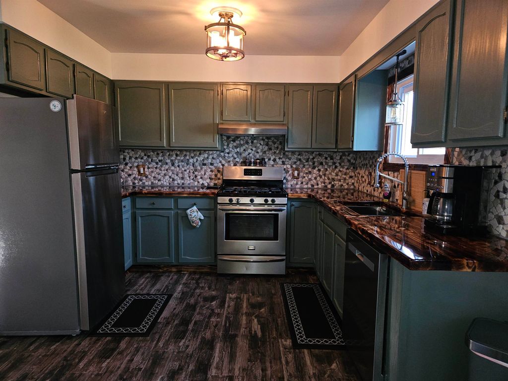 Photo of 6639 Circle Drive, Harrison, MI 48625 (MLS # 50205700)