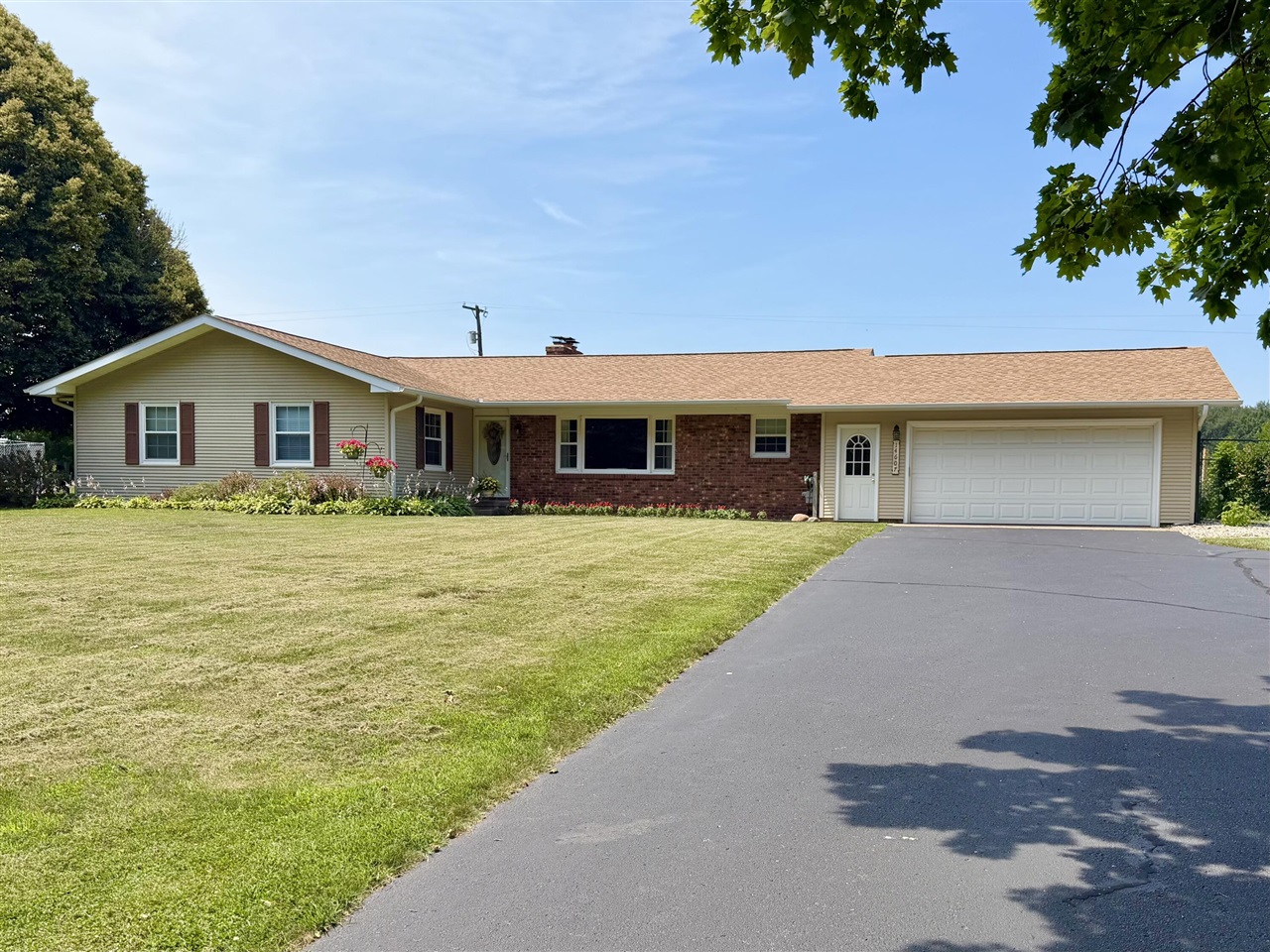 14607 15 Mile Road