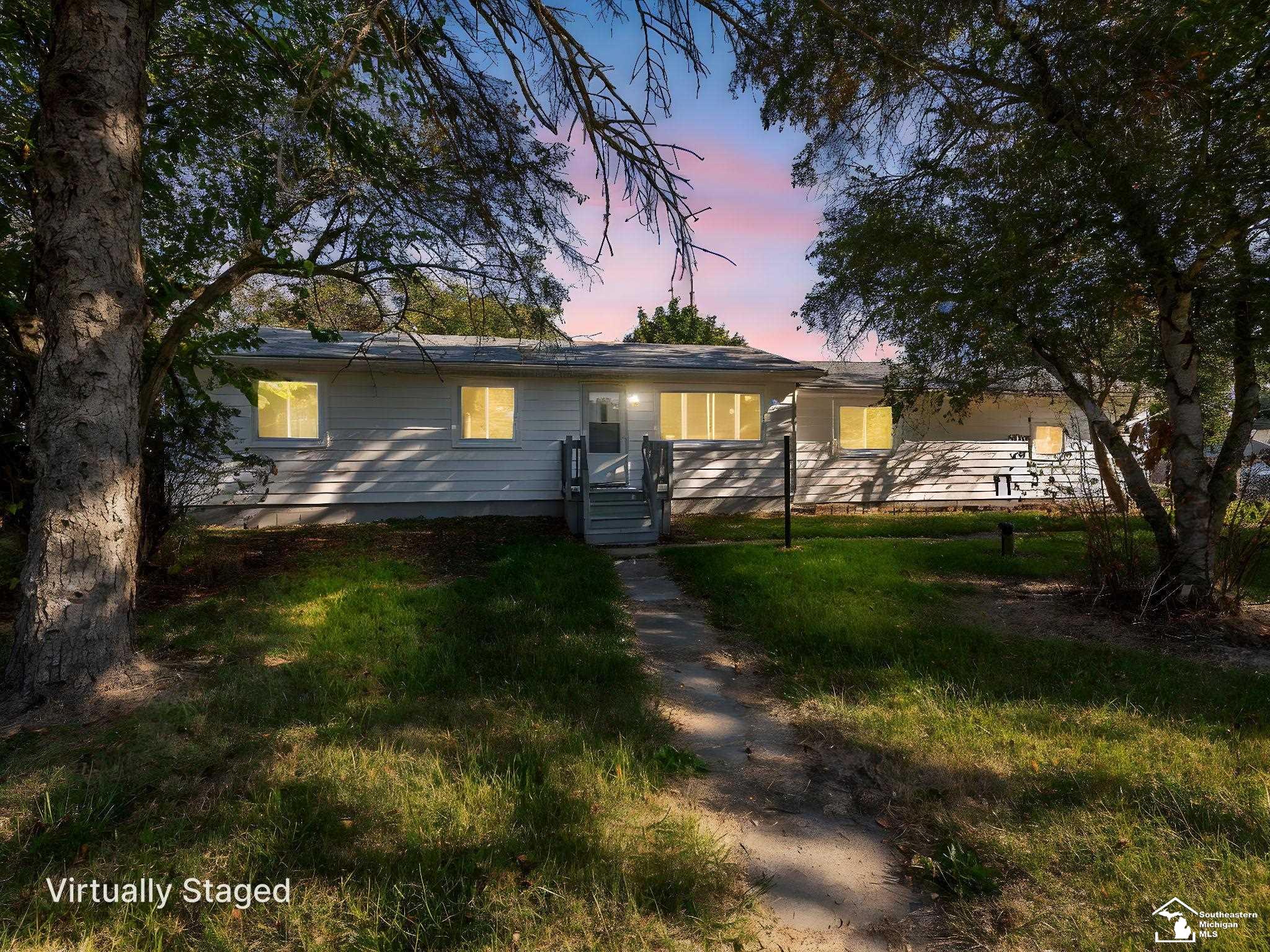 8850 Day Street