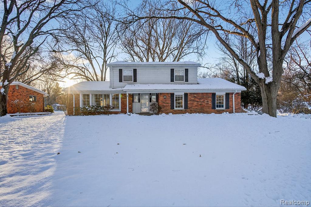 Rochester Hills, Michigan 48309, United States, 3 Bedrooms Bedrooms, ,3 BathroomsBathrooms,Residential,Active,255293