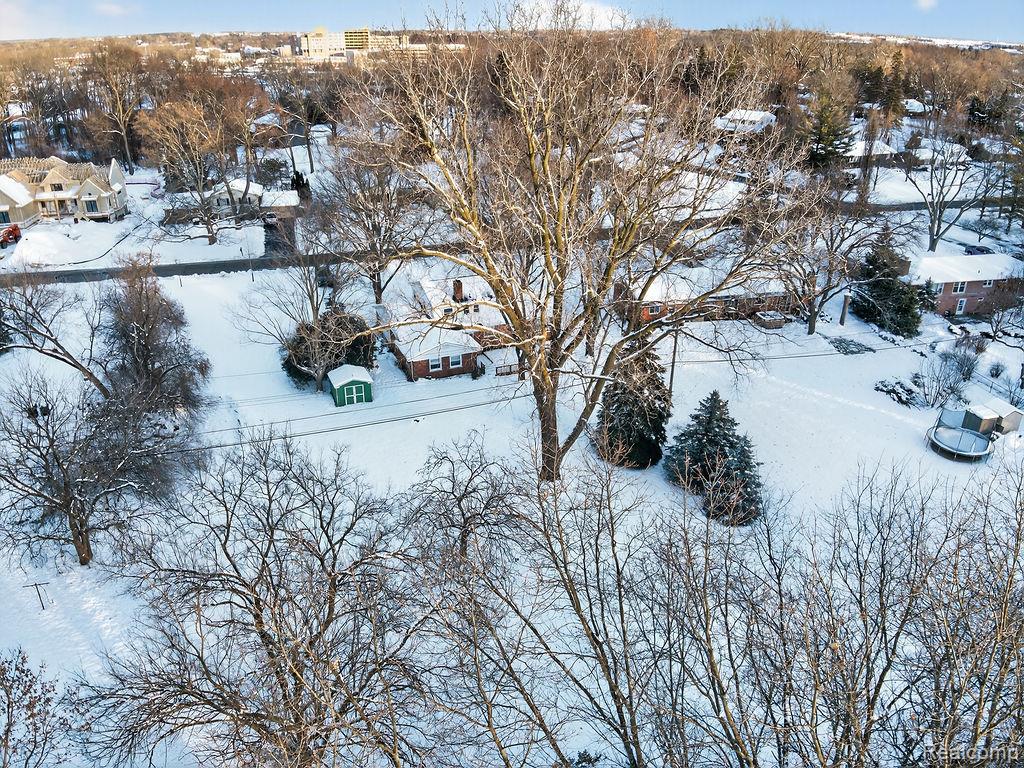 Rochester Hills, Michigan 48309, United States, 3 Bedrooms Bedrooms, ,3 BathroomsBathrooms,Residential,Active,255293