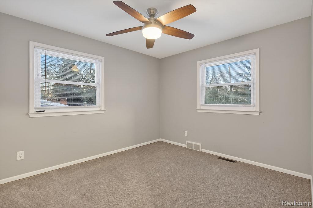 Rochester Hills, Michigan 48309, United States, 3 Bedrooms Bedrooms, ,3 BathroomsBathrooms,Residential,Active,255293