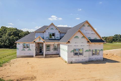 Photo of 4823 Thompson Heights Drive, Adrian, MI 49221 (MLS # 70509133)