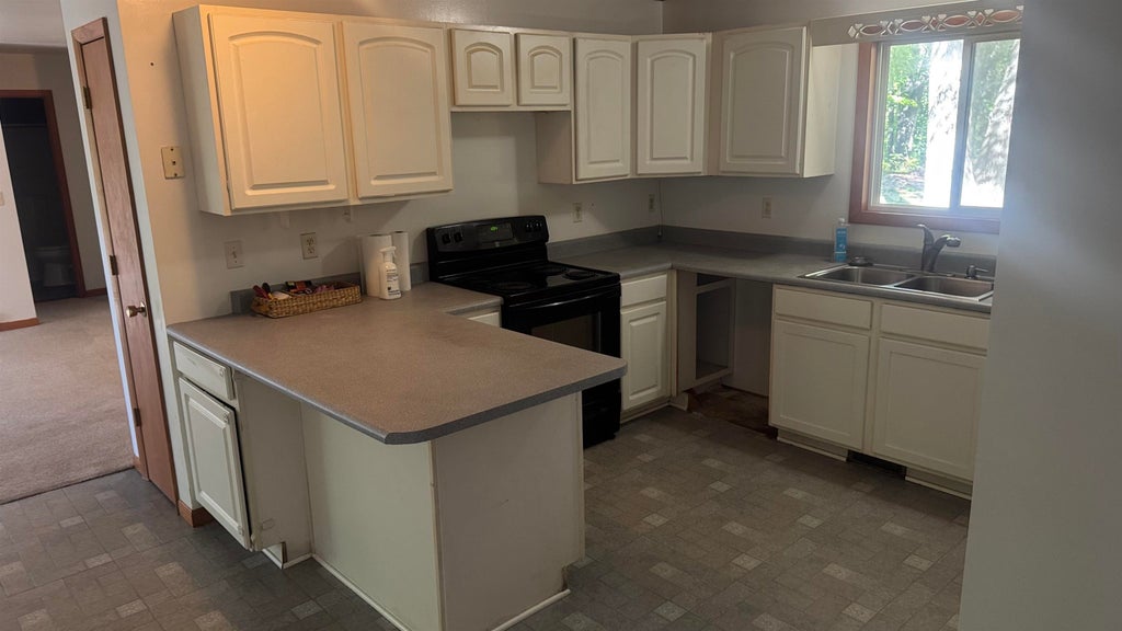 Photo of 701 Westlawn Street, Harrison, MI 48625 (MLS # 50217070)