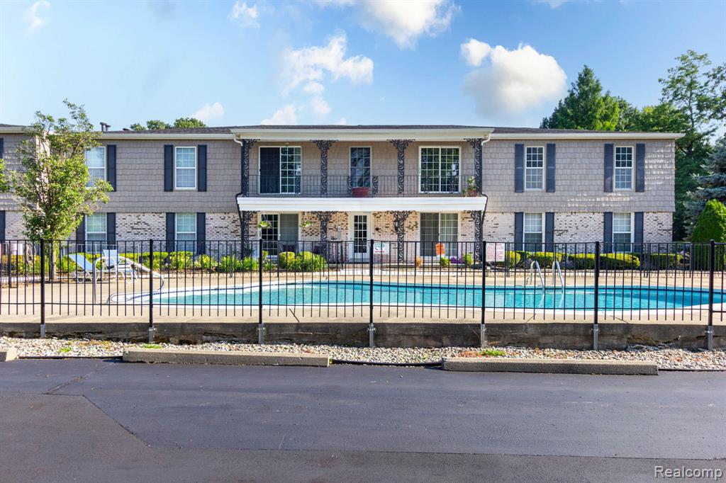 24360 East River Road 36