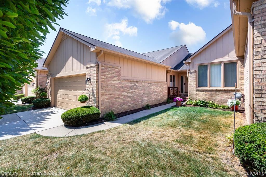 35181 White Pine Trail