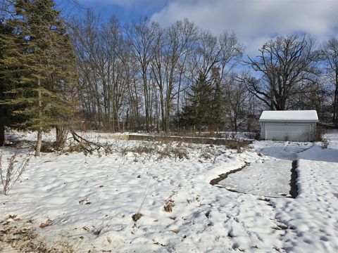 Photo of 9059 Tessarri Drive, Jerome, MI 49249 (MLS # 70514232)