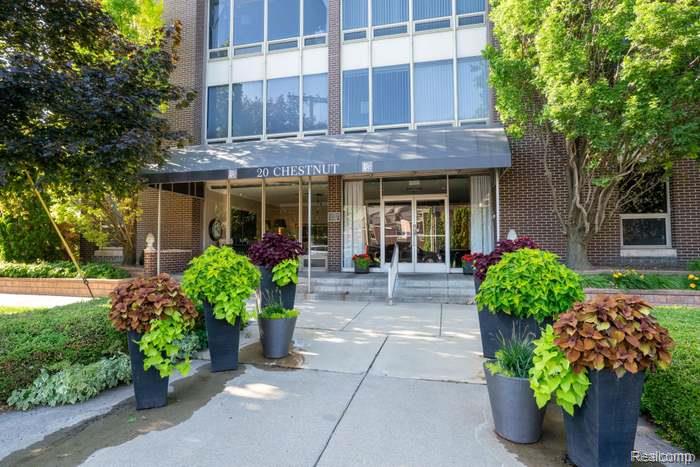 20 Chestnut Street 302