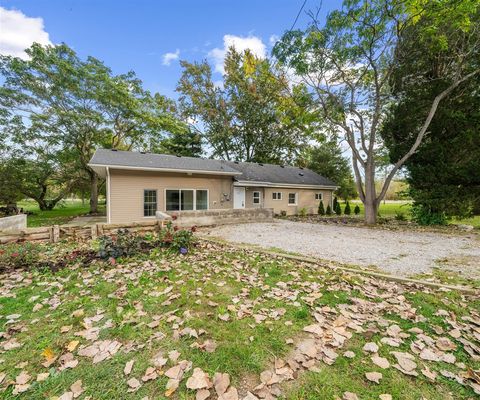 12829 C Street La Salle MI 48145