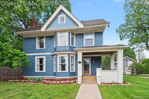 Photo of 95 Dennison Street, Oxford, MI 48371 (MLS # 60994373)