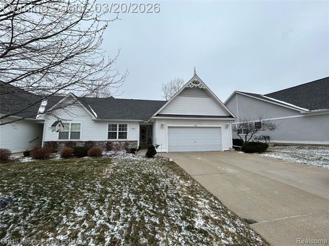 326 Victoria Park Drive 38 Howell MI 48843