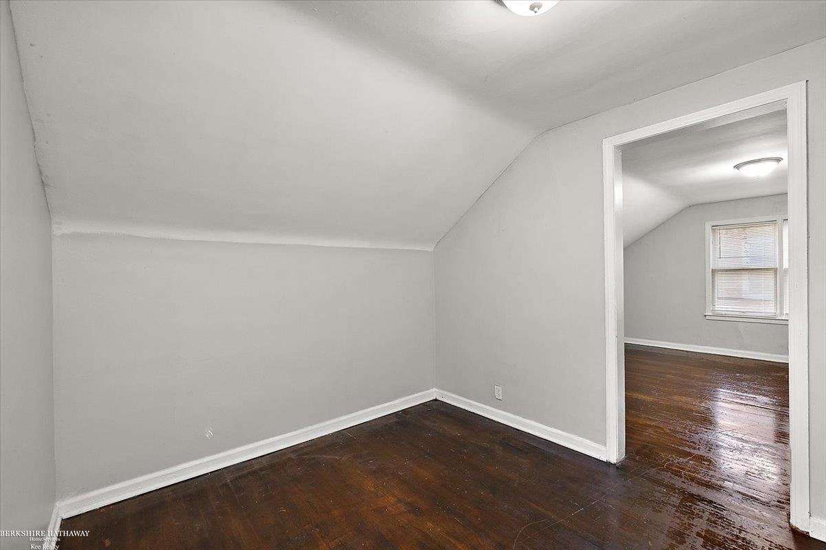 Detroit, Michigan 48235, United States, 4 Bedrooms Bedrooms, ,1 BathroomBathrooms,Residential,Active,213028