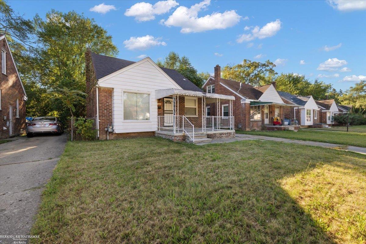 Detroit, Michigan 48235, United States, 4 Bedrooms Bedrooms, ,1 BathroomBathrooms,Residential,Active,213028