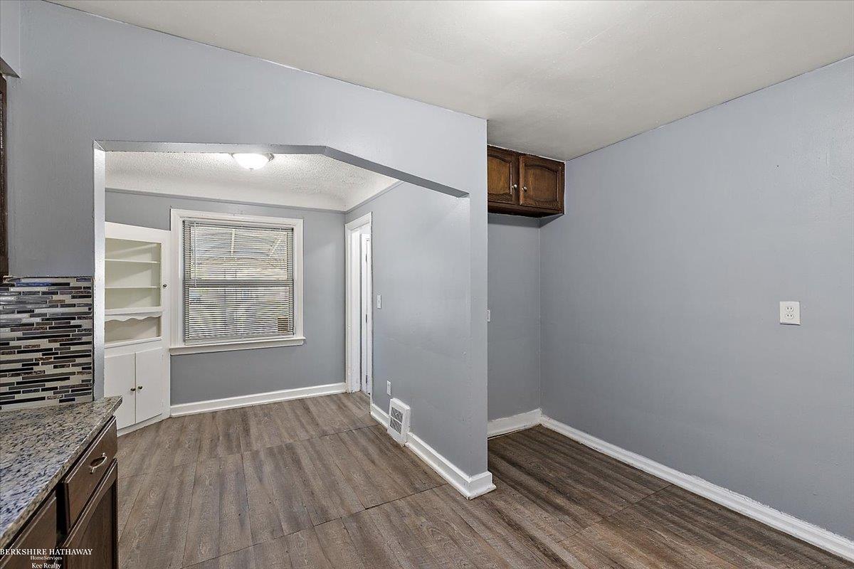 Detroit, Michigan 48235, United States, 4 Bedrooms Bedrooms, ,1 BathroomBathrooms,Residential,Active,213028