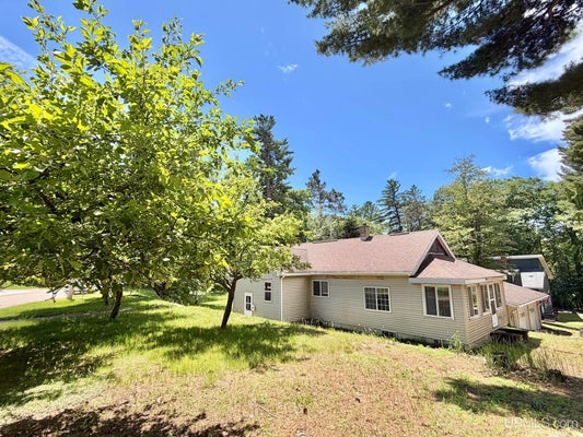 829 EDSEL ST, KINGSFORD, MI 49802 - Image e9ead9bf8a74ffe04f069efee3e02c84/895603433