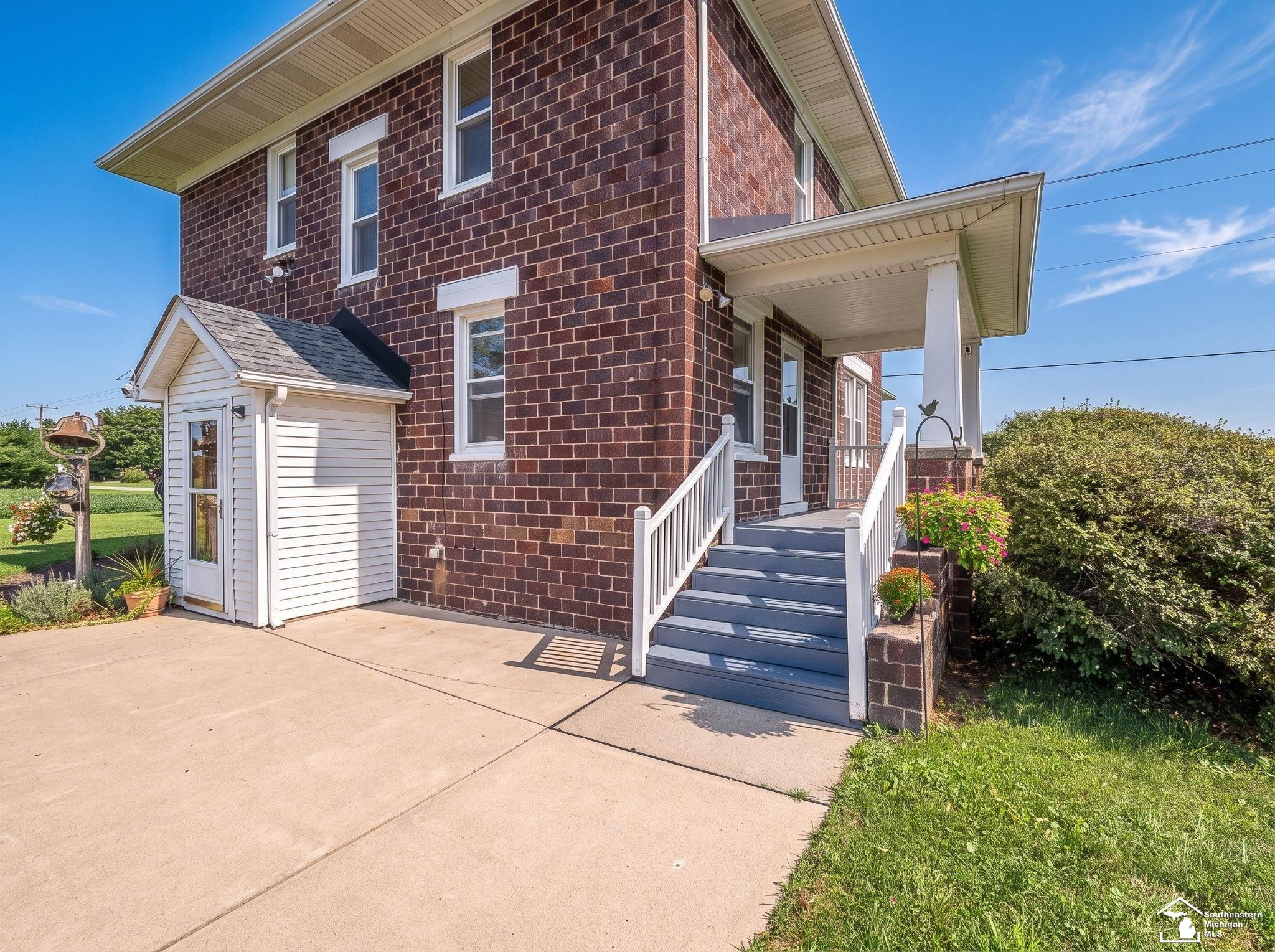 2454 E Labo Road