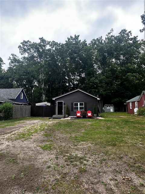 Photo of 16928 6th Street, Wellston, MI 49689 (MLS # 70542658)